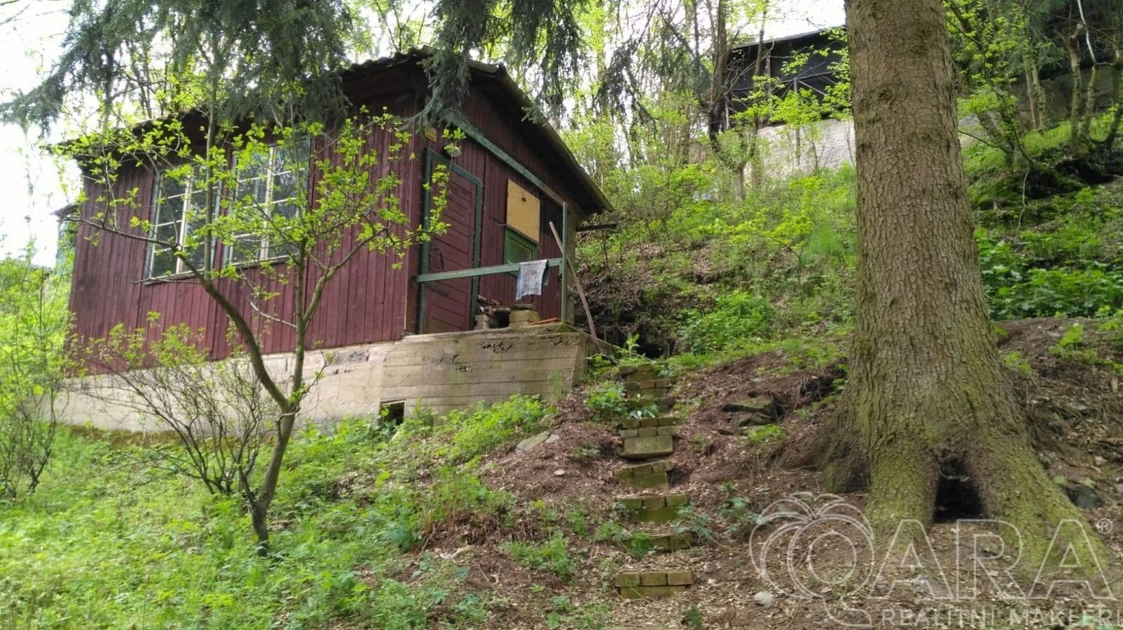 Prodej chaty 35 m², pozemek 303 m2 Nižbor - Žloukovice